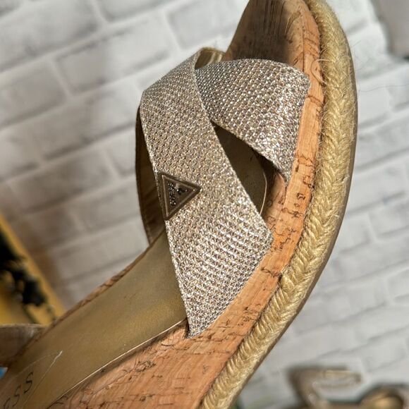 GUESS Metallic Strappy Platform Wedges Womens Size 9 - Picture 4 of 9